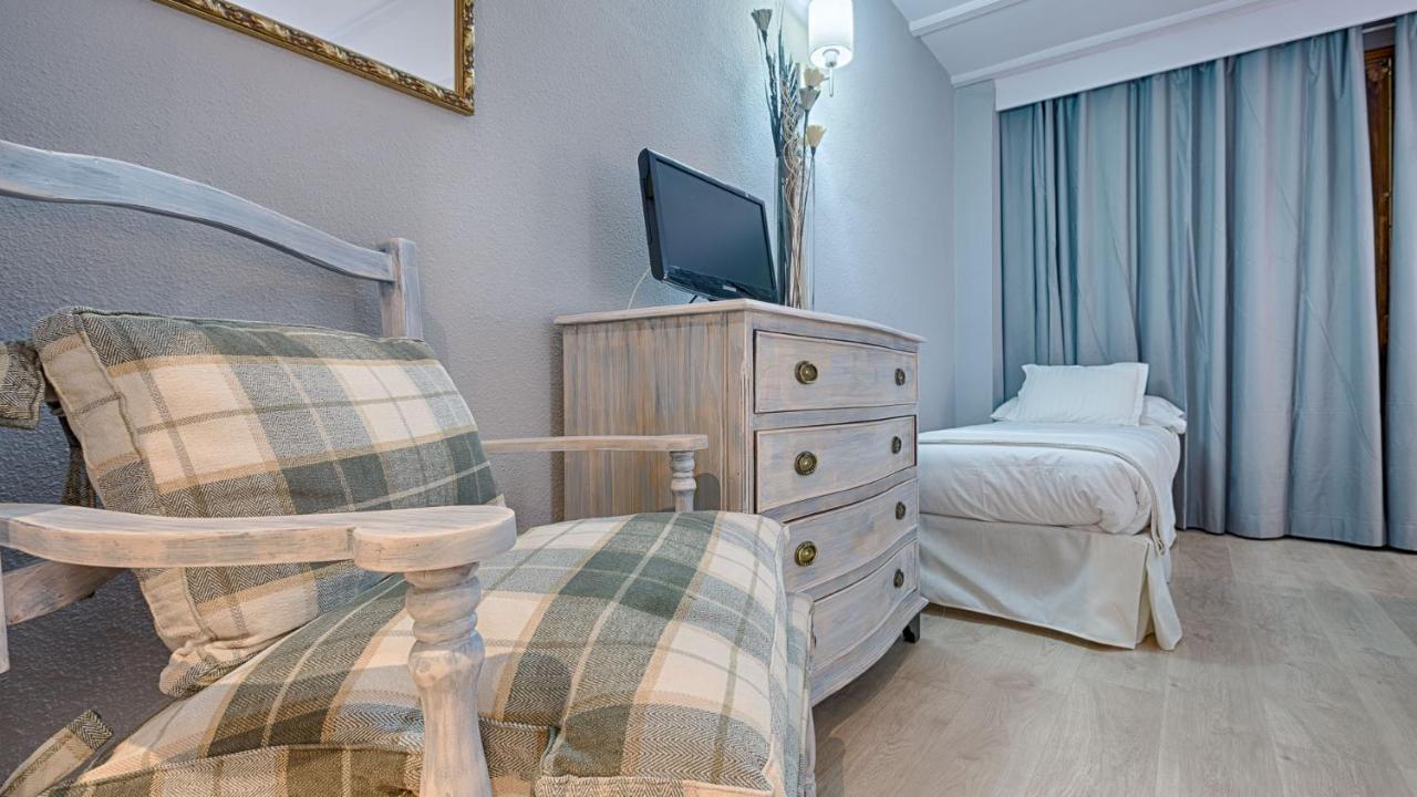 Hotel Ribaeta 2*